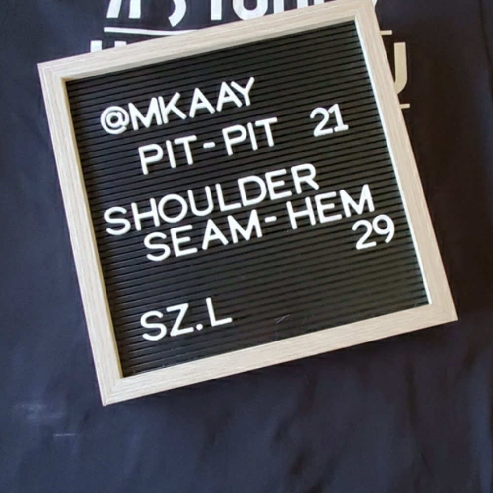 'It's funny how you think I'm listening'  tee black short sleeve Lg. - Picture 6 of 6